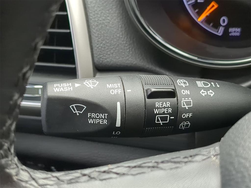 Thumbnail: 2022 Jeep Grand Cherokee - 16