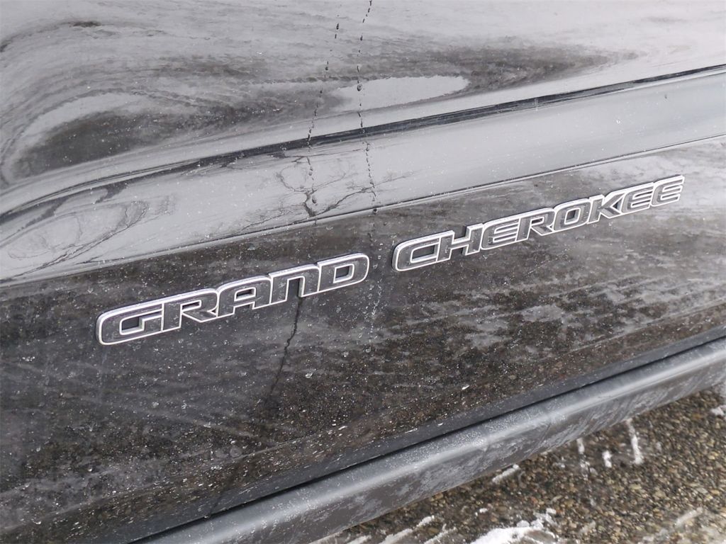 Thumbnail: 2018 Jeep Grand Cherokee - 24