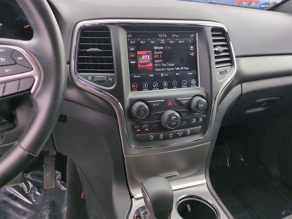 Thumbnail: 2018 Jeep Grand Cherokee - 14