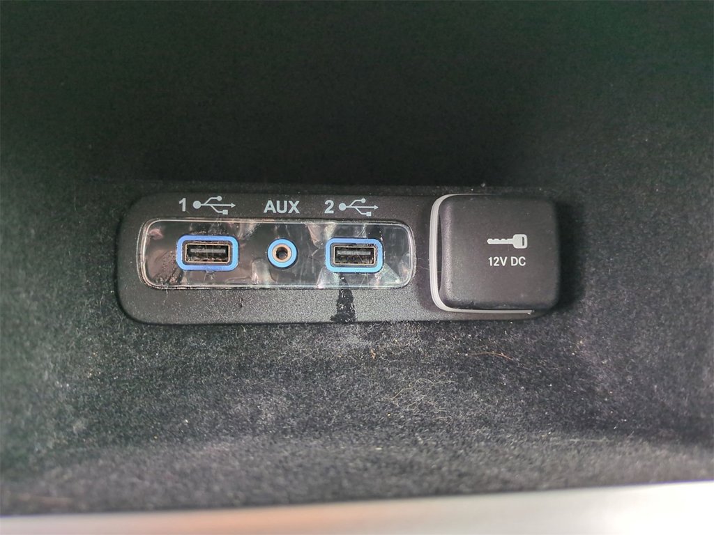 Thumbnail: 2018 Jeep Grand Cherokee - 17