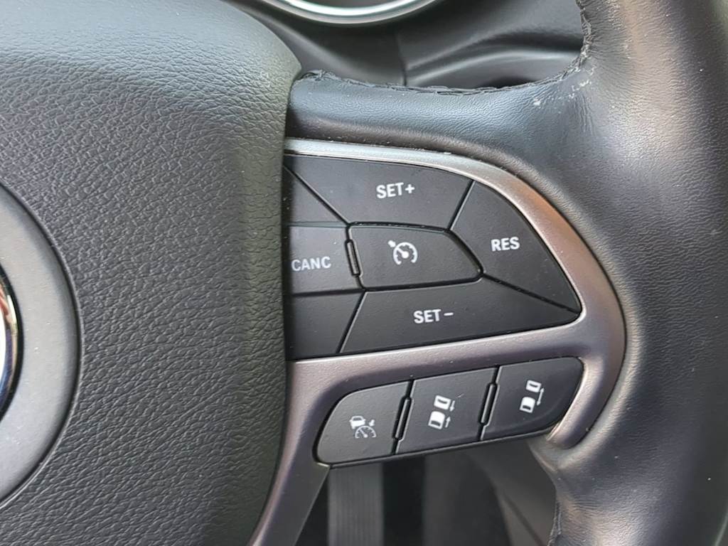 Thumbnail: 2021 Jeep Grand Cherokee - 30