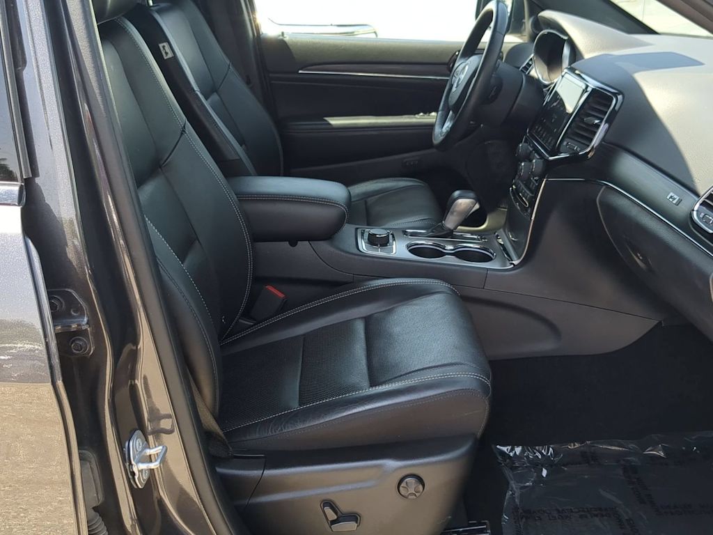 Thumbnail: 2021 Jeep Grand Cherokee - 11