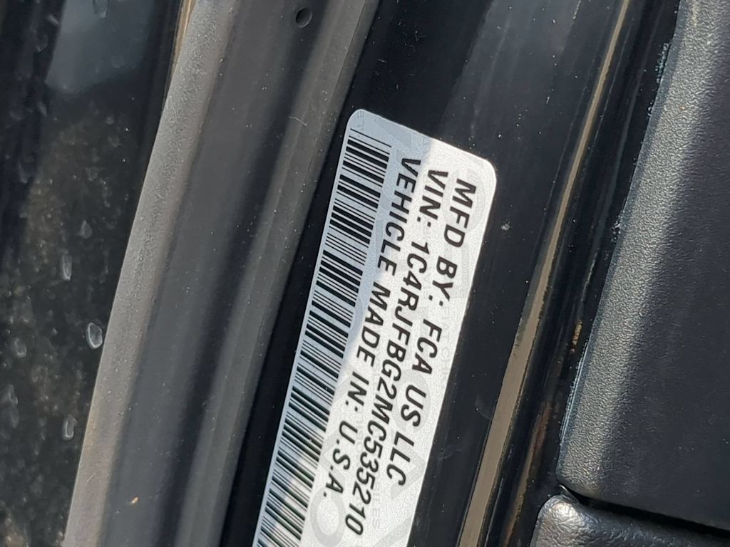 Thumbnail: 2021 Jeep Grand Cherokee - 18