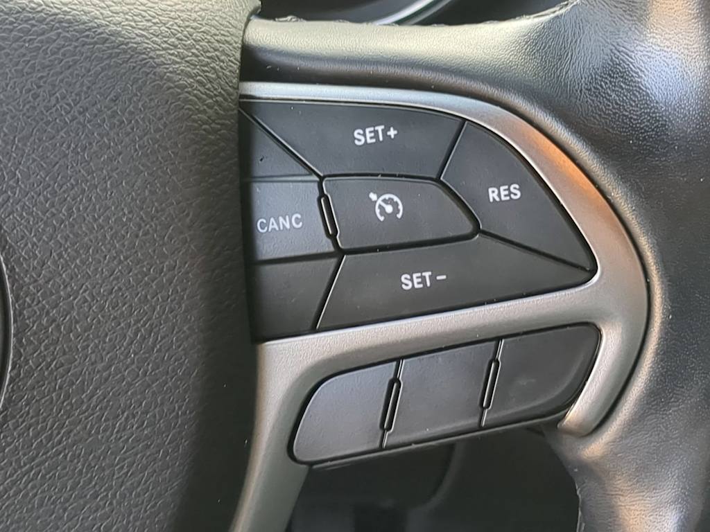 Thumbnail: 2020 Jeep Grand Cherokee - 27