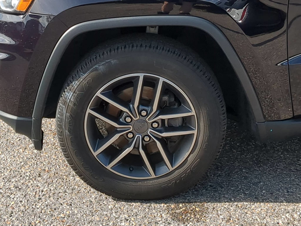 Thumbnail: 2020 Jeep Grand Cherokee - 8