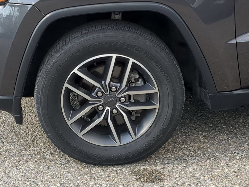 Thumbnail: 2020 Jeep Grand Cherokee - 8