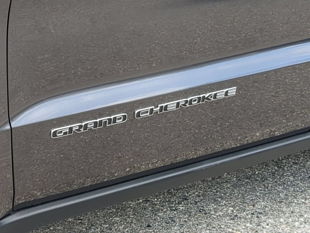 Thumbnail: 2020 Jeep Grand Cherokee - 22