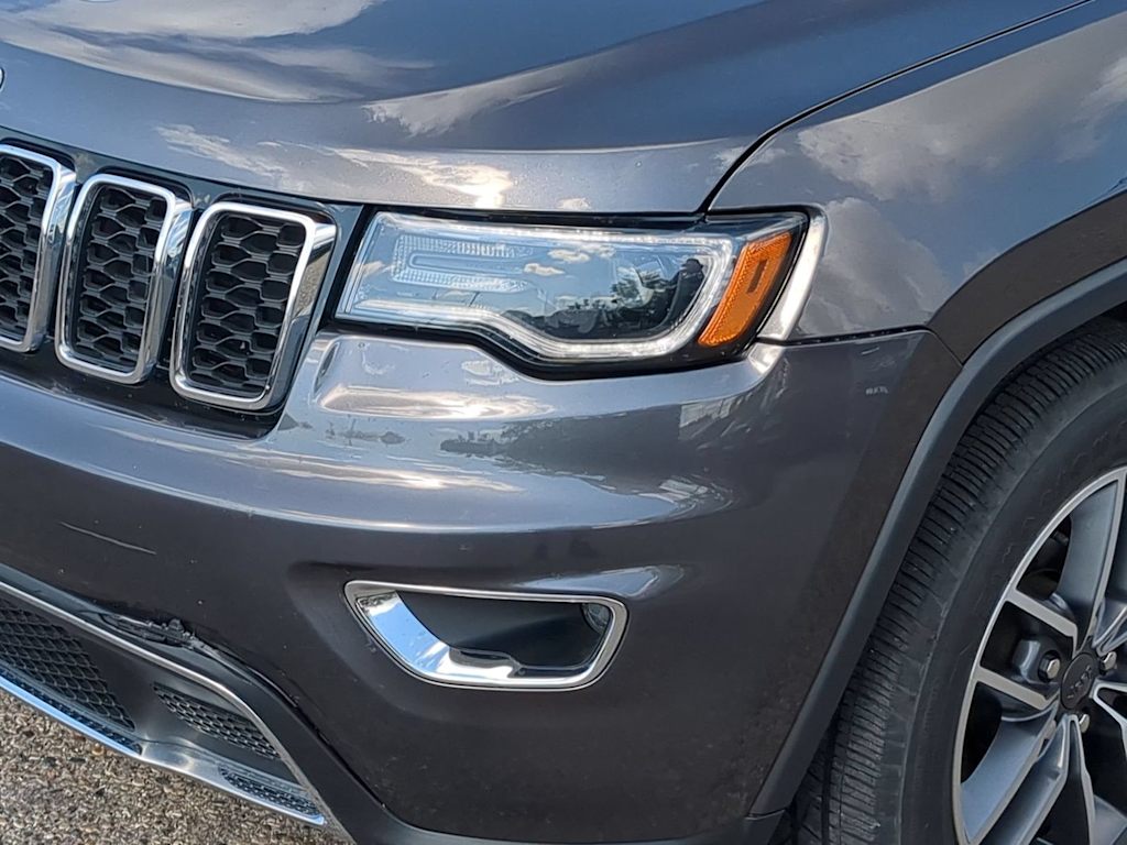 Thumbnail: 2020 Jeep Grand Cherokee - 21
