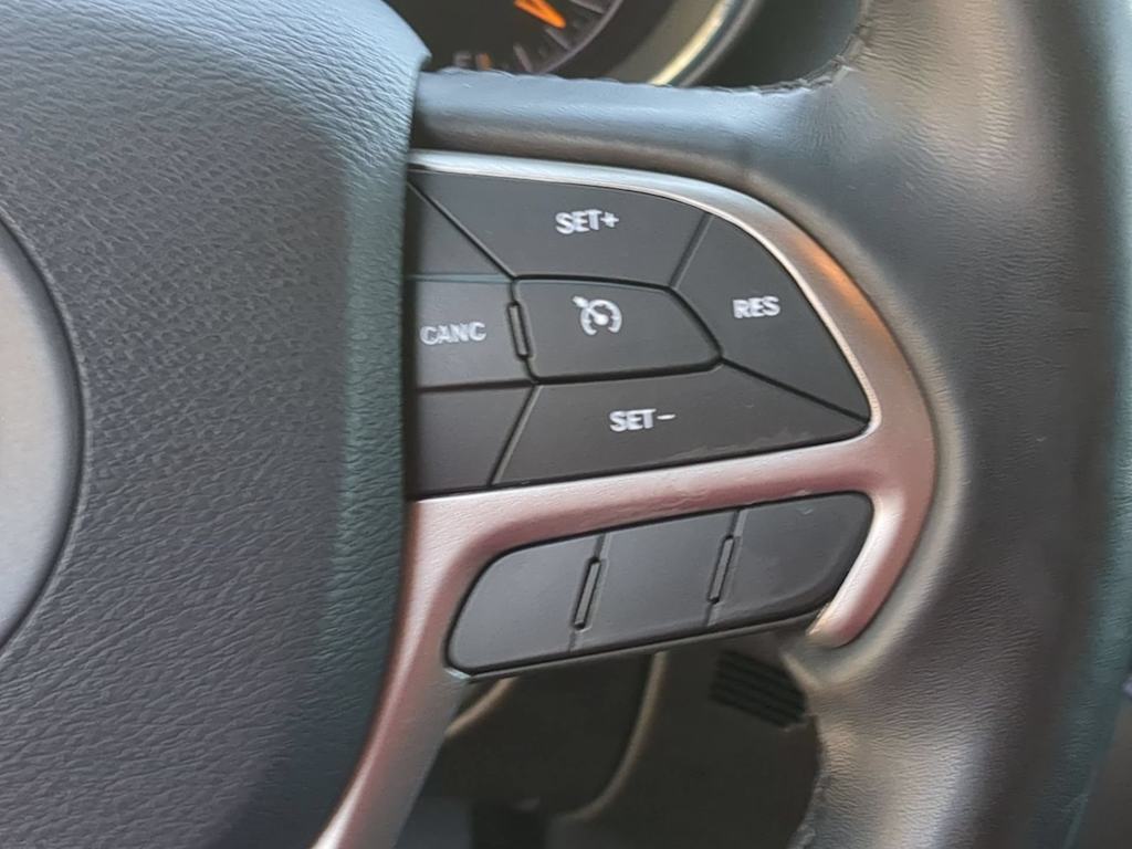 Thumbnail: 2020 Jeep Grand Cherokee - 29
