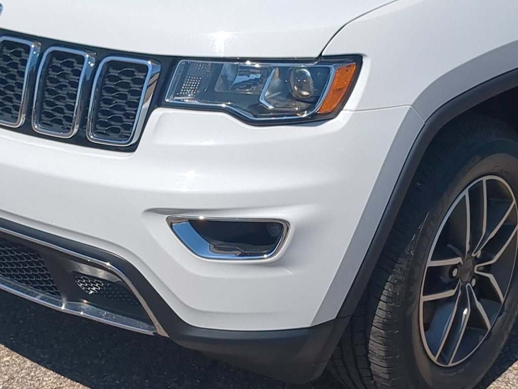 Thumbnail: 2020 Jeep Grand Cherokee - 23