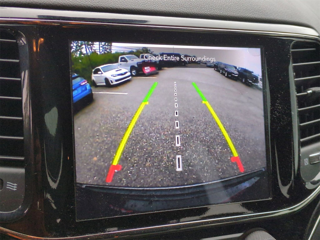 Thumbnail: 2020 Jeep Grand Cherokee - 32