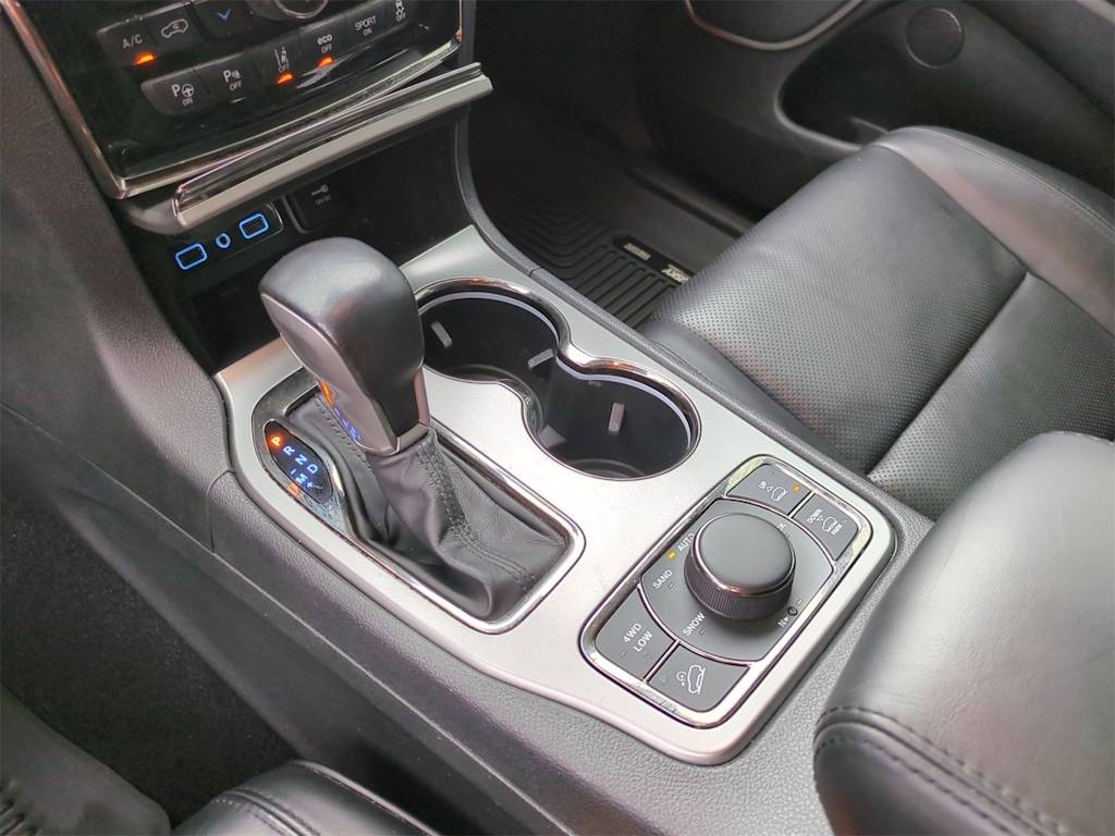 Thumbnail: 2020 Jeep Grand Cherokee - 15