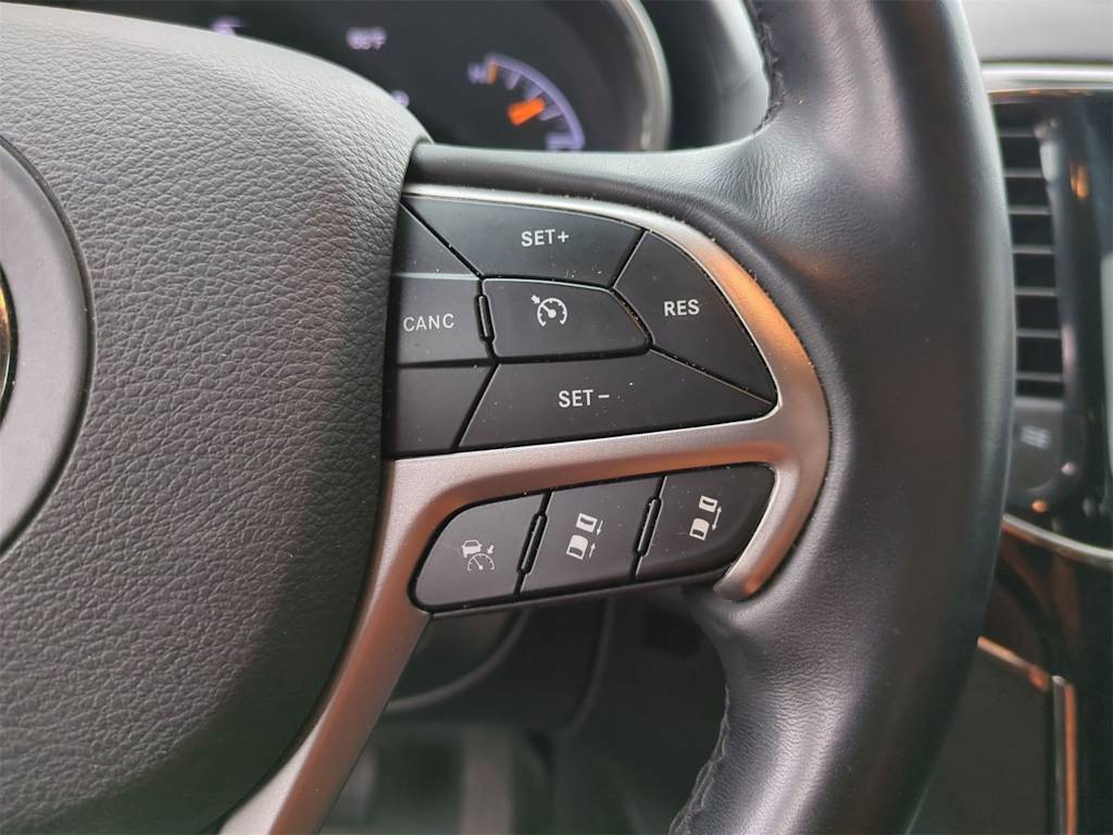 Thumbnail: 2020 Jeep Grand Cherokee - 30