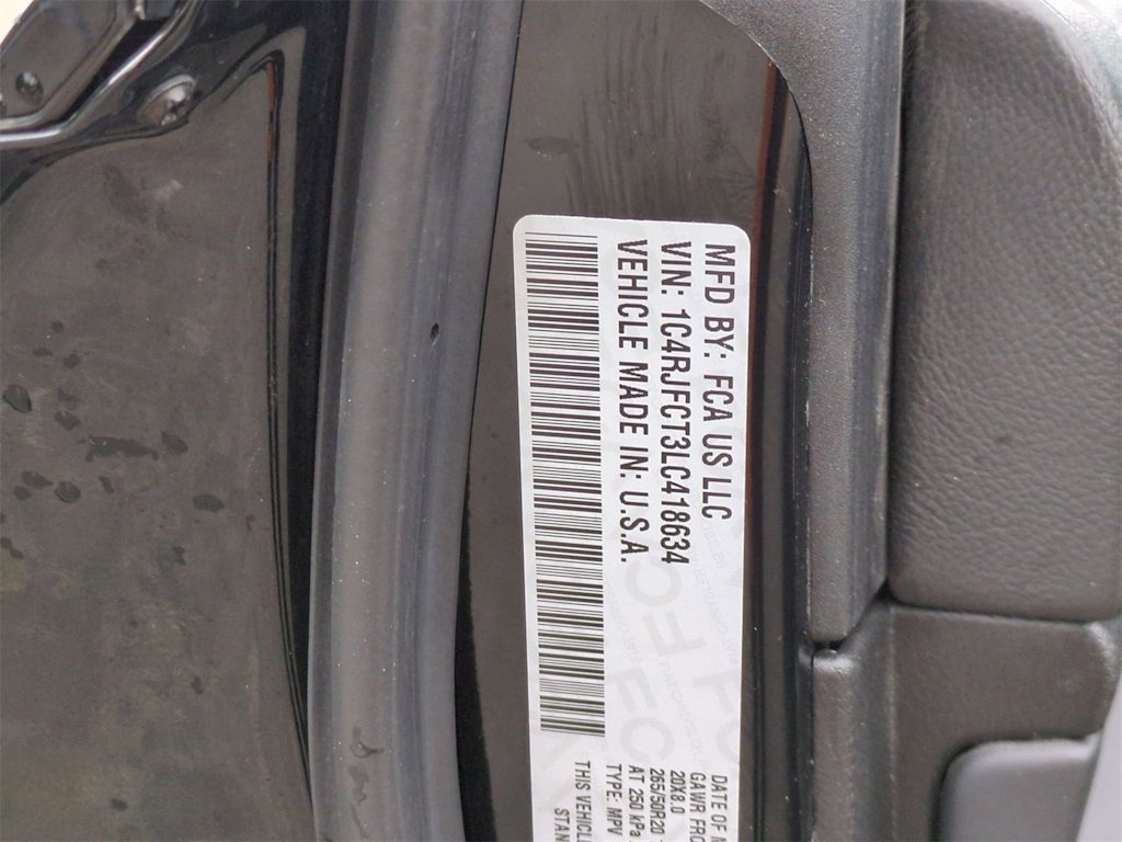 Thumbnail: 2020 Jeep Grand Cherokee - 18