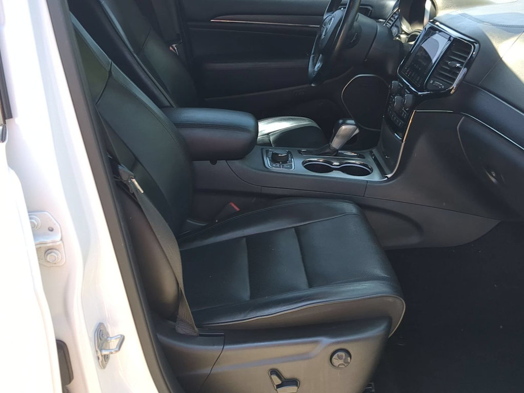 Thumbnail: 2020 Jeep Grand Cherokee - 11
