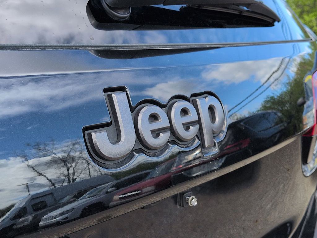 Thumbnail: 2021 Jeep Grand Cherokee - 26