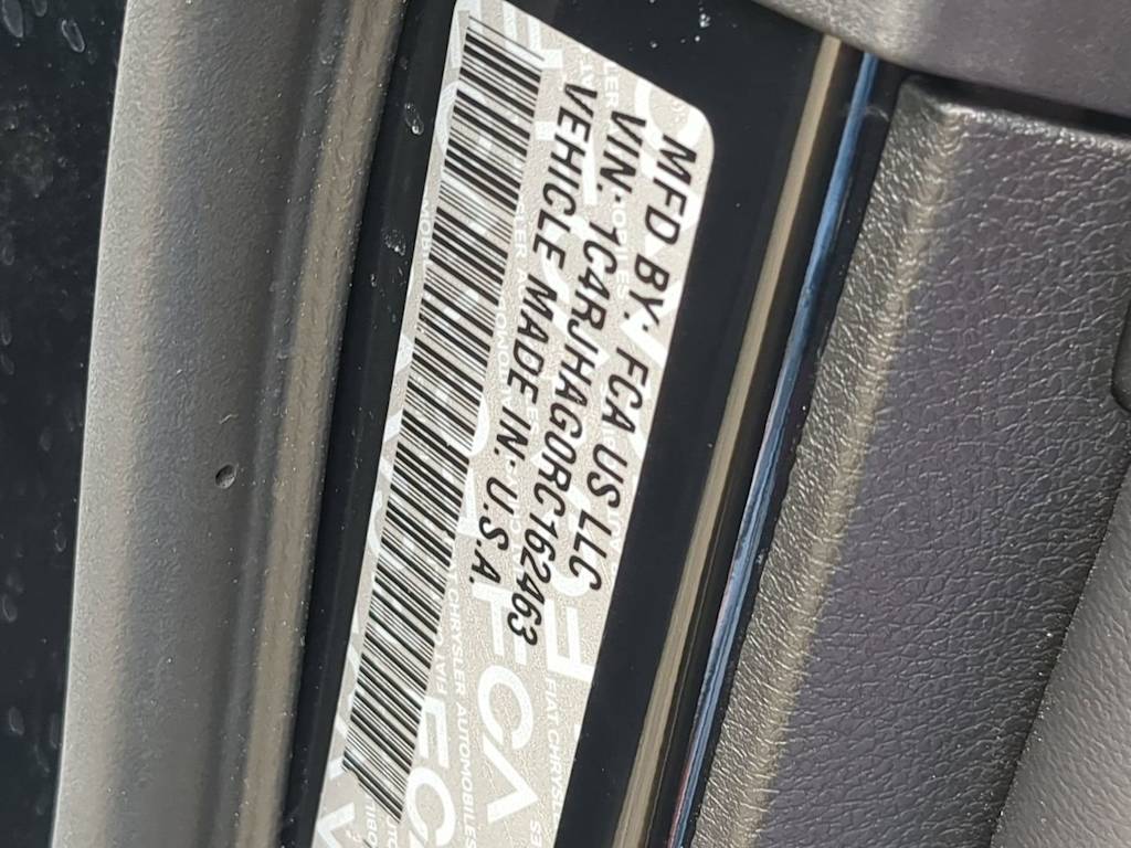 Thumbnail: 2024 Jeep Grand Cherokee - 18