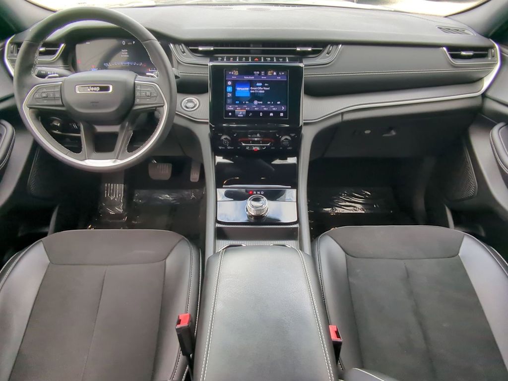 Thumbnail: 2024 Jeep Grand Cherokee - 9