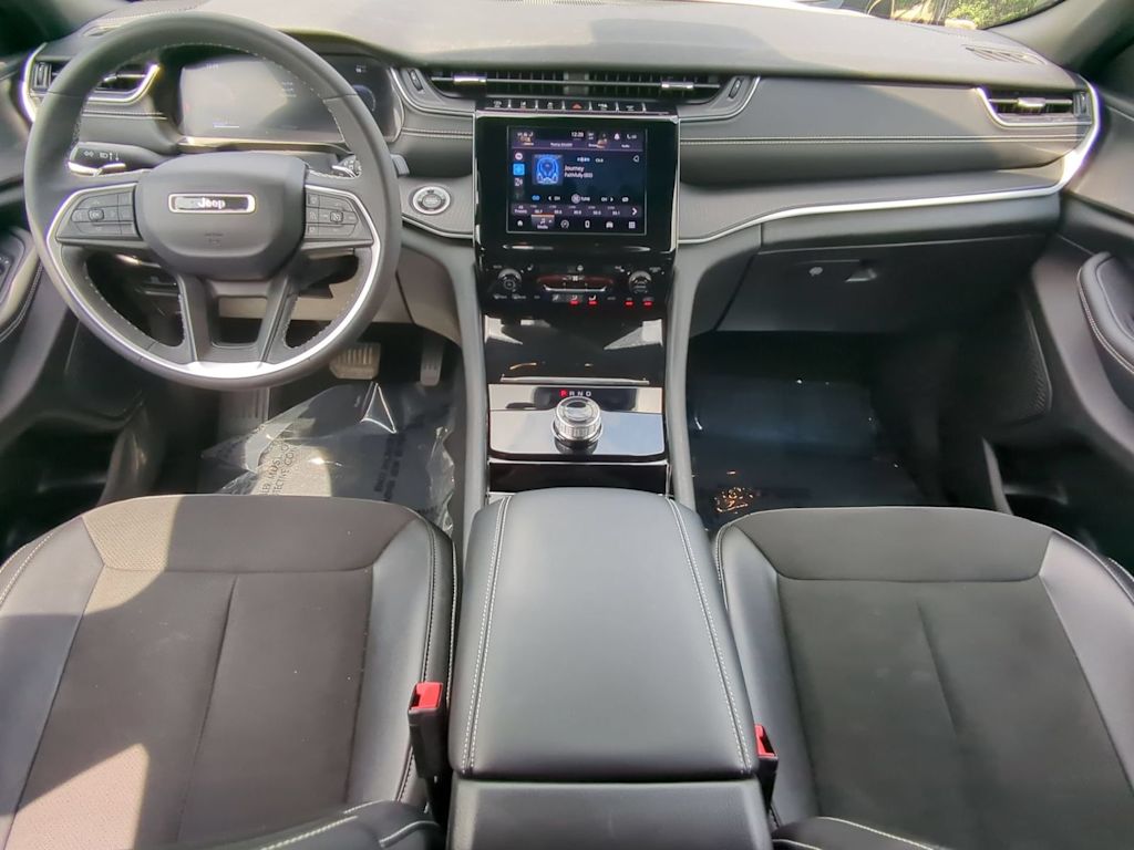 Thumbnail: 2023 Jeep Grand Cherokee - 9