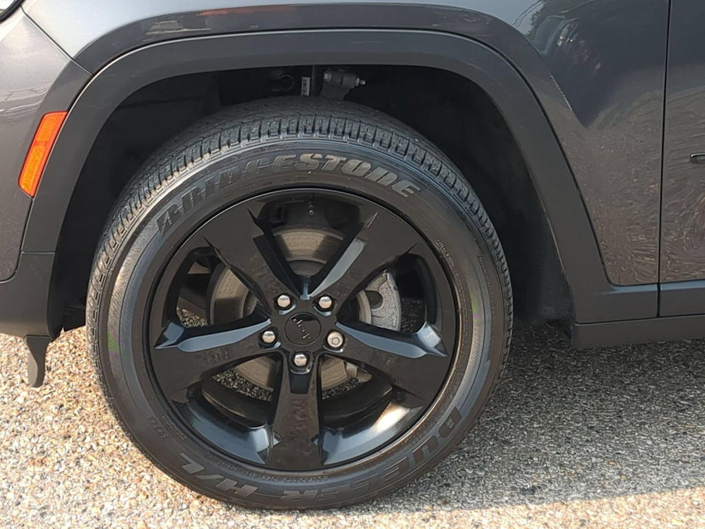 Thumbnail: 2023 Jeep Grand Cherokee - 7