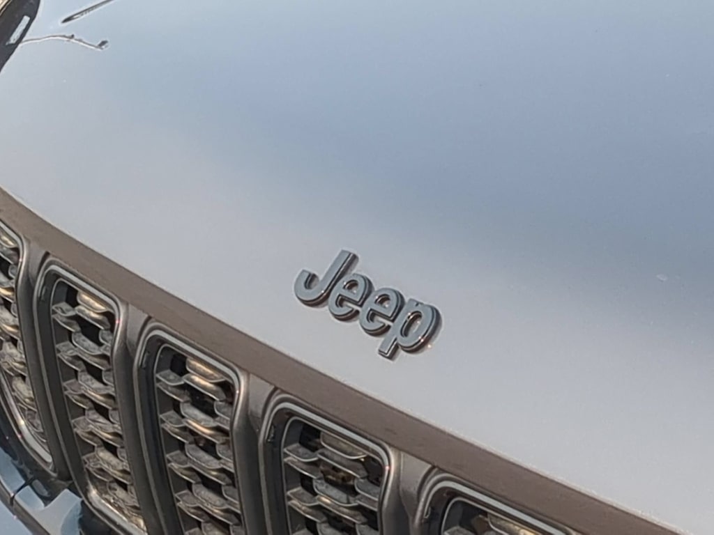 Thumbnail: 2023 Jeep Grand Cherokee - 6