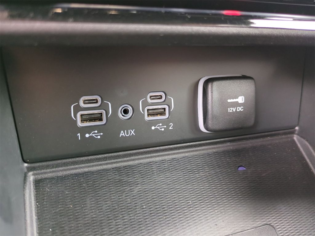 Thumbnail: 2023 Jeep Grand Cherokee - 35