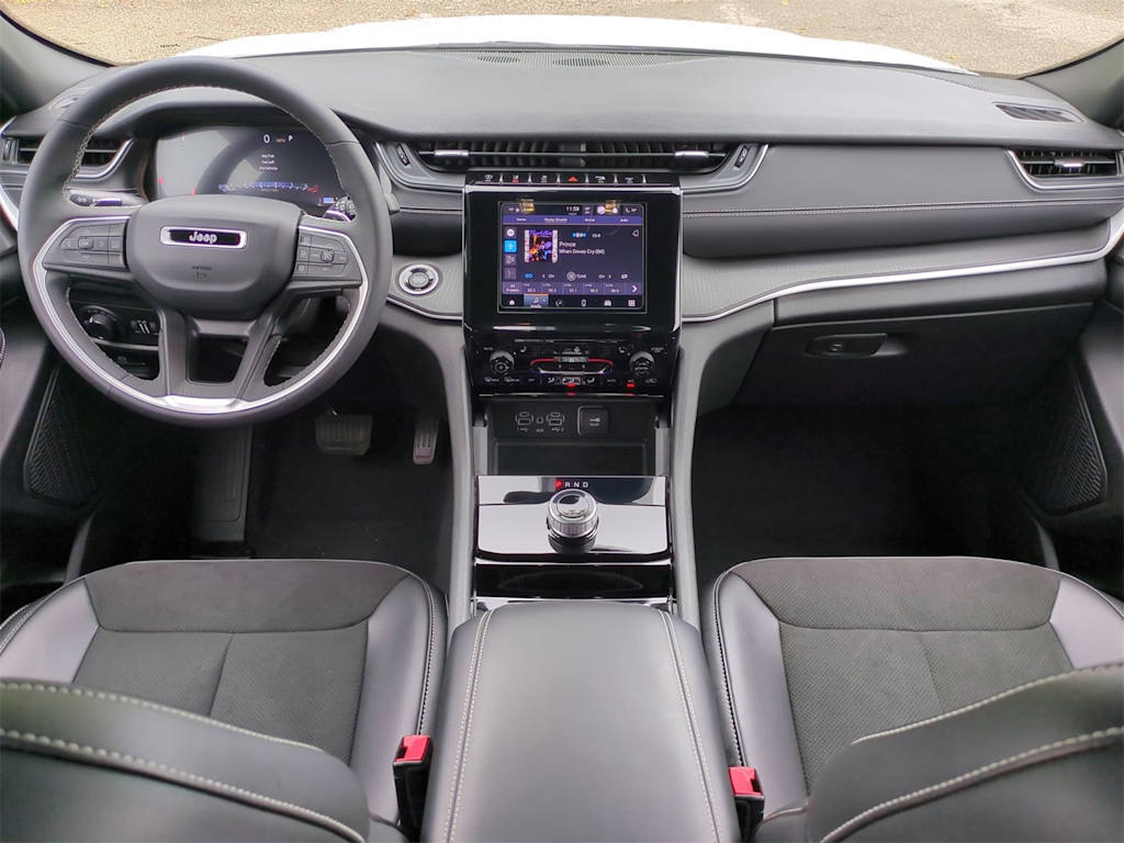 Thumbnail: 2023 Jeep Grand Cherokee - 9