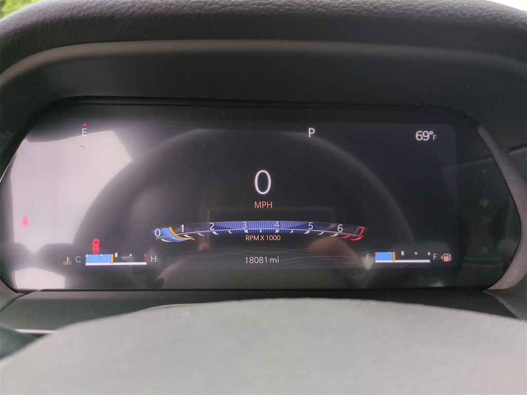 Thumbnail: 2023 Jeep Grand Cherokee - 16