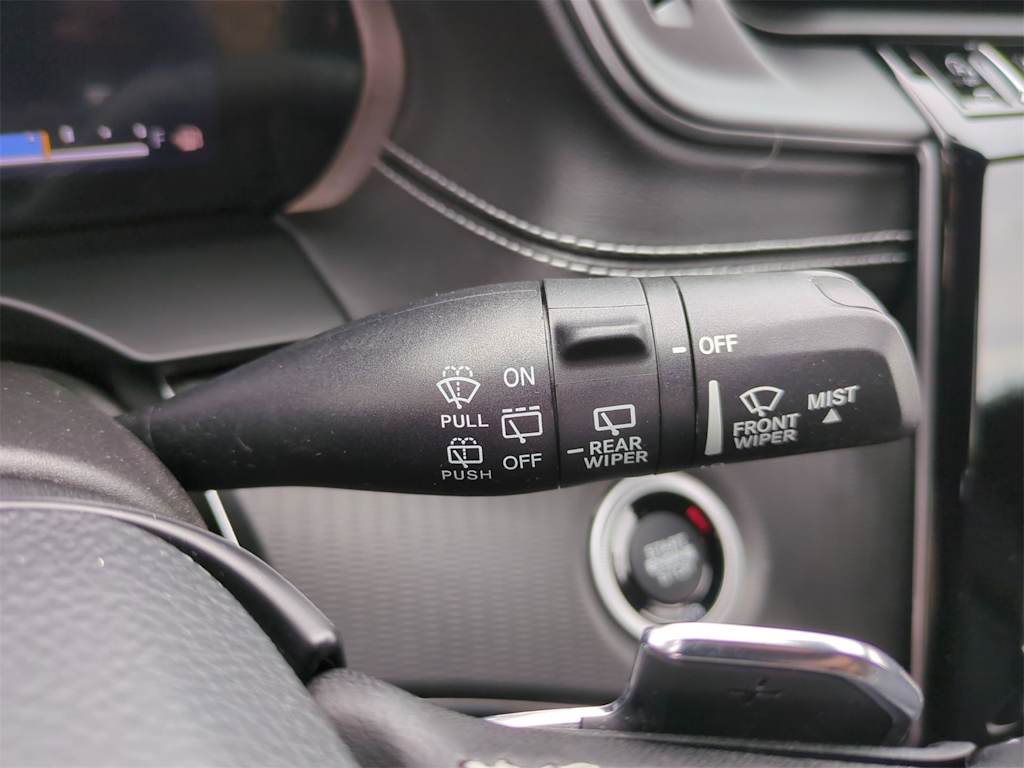 Thumbnail: 2023 Jeep Grand Cherokee - 15