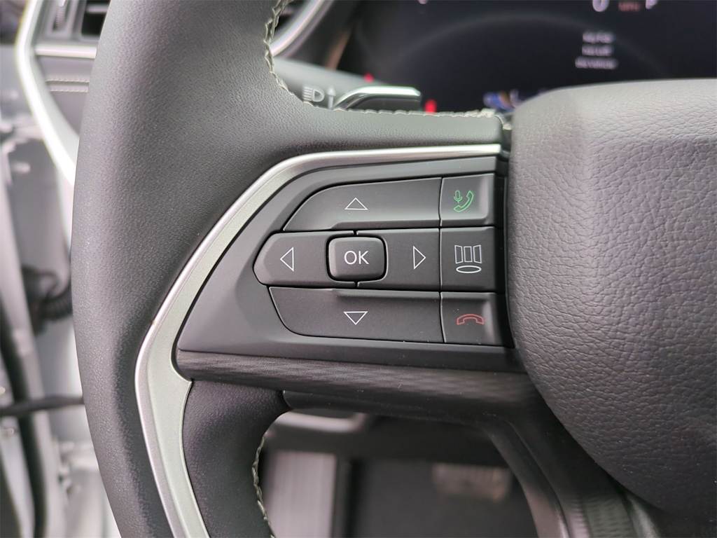 Thumbnail: 2023 Jeep Grand Cherokee - 29