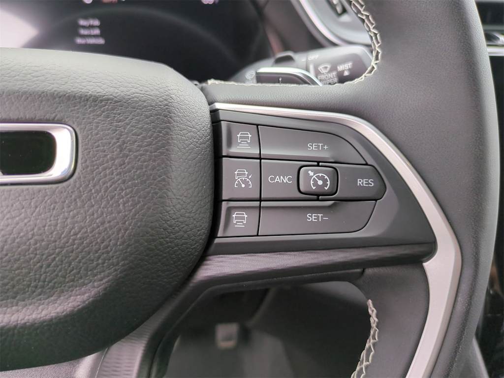 Thumbnail: 2023 Jeep Grand Cherokee - 30