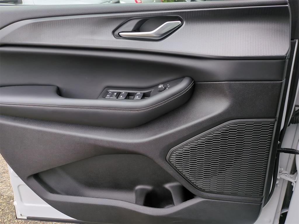 Thumbnail: 2023 Jeep Grand Cherokee - 34