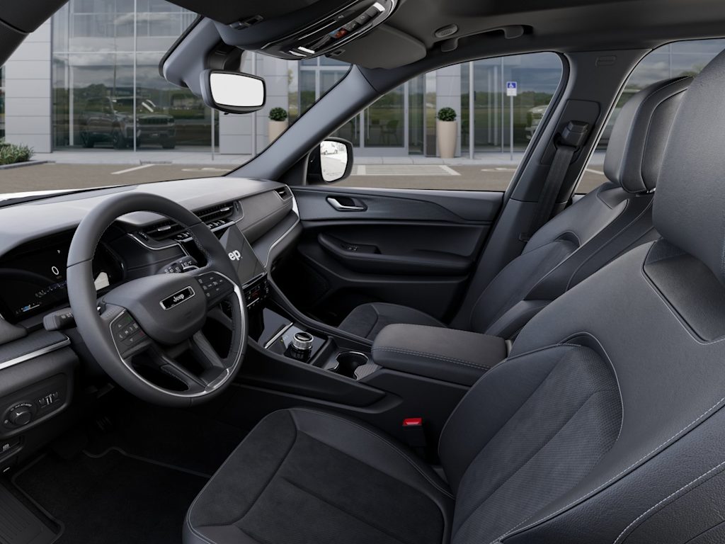 Thumbnail: 2025 Jeep Grand Cherokee - 24