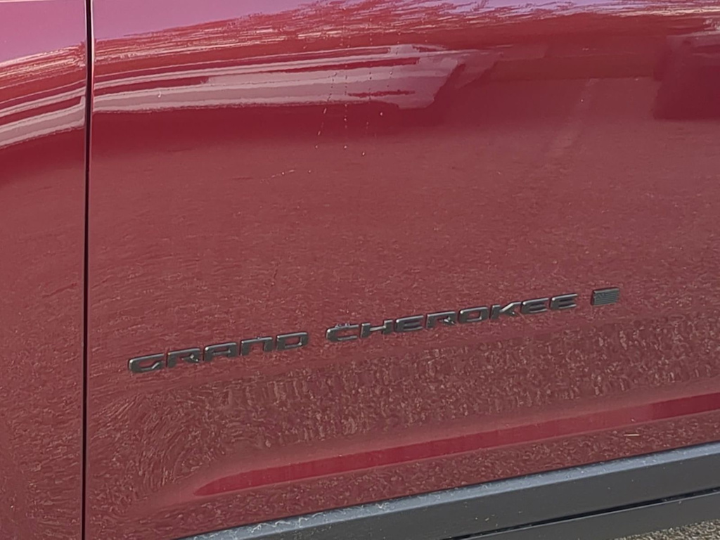 Thumbnail: 2023 Jeep Grand Cherokee - 7