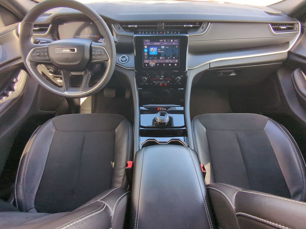 Thumbnail: 2023 Jeep Grand Cherokee - 9