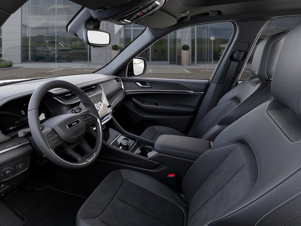 Thumbnail: 2026 Jeep Grand Cherokee - 24