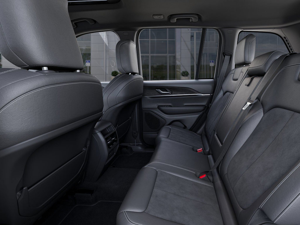Thumbnail: 2026 Jeep Grand Cherokee - 11