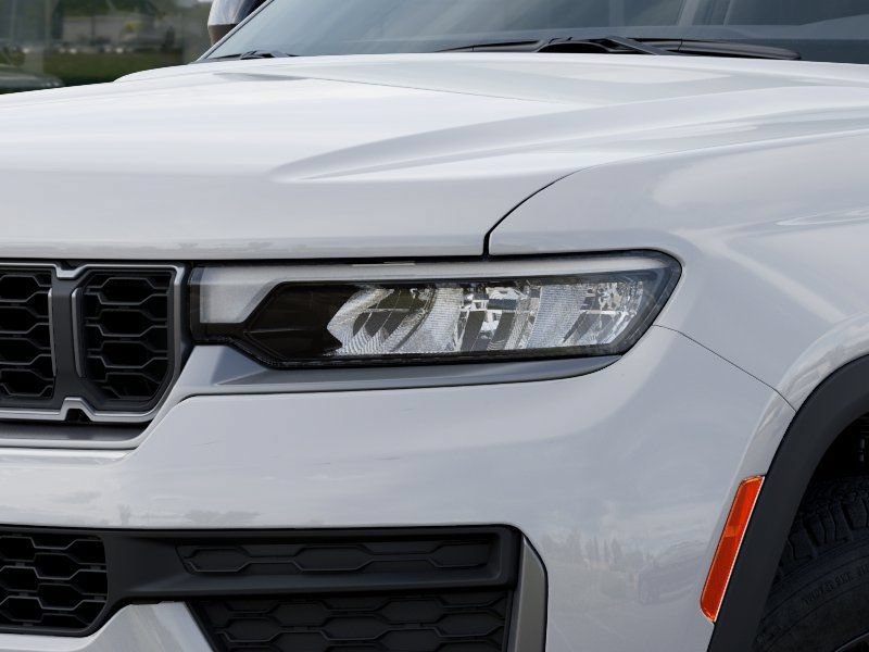 Thumbnail: 2026 Jeep Grand Cherokee - 17