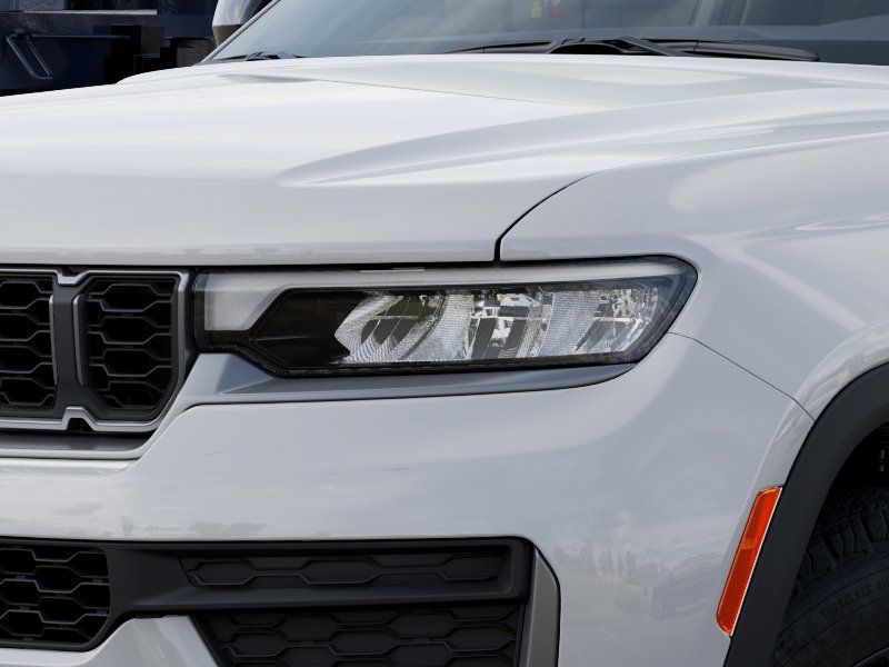 Thumbnail: 2026 Jeep Grand Cherokee - 16