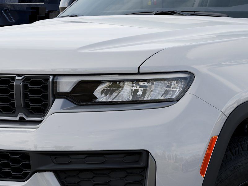 Thumbnail: 2026 Jeep Grand Cherokee - 16