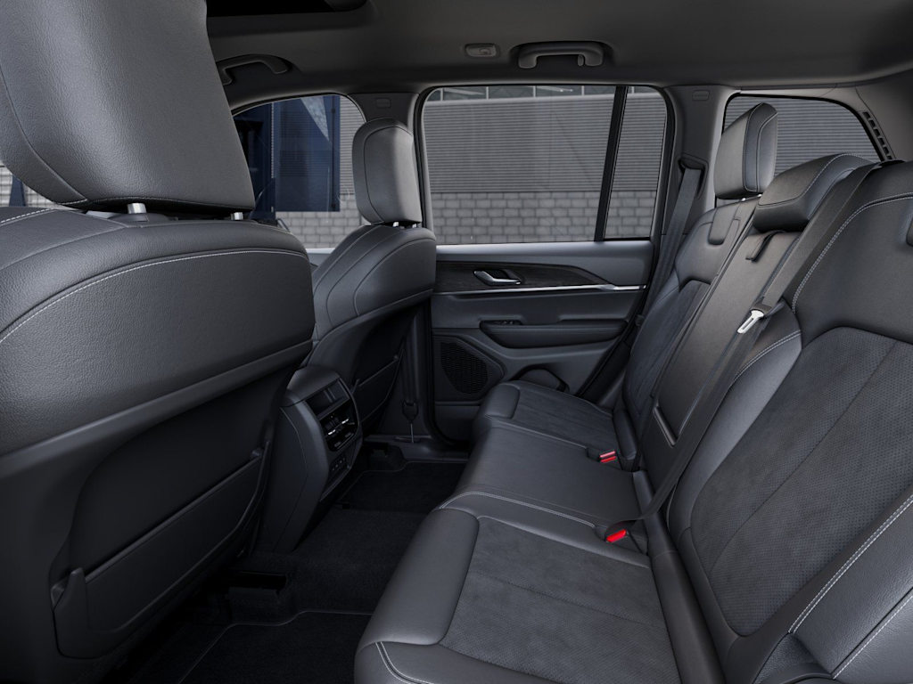 Thumbnail: 2026 Jeep Grand Cherokee - 11