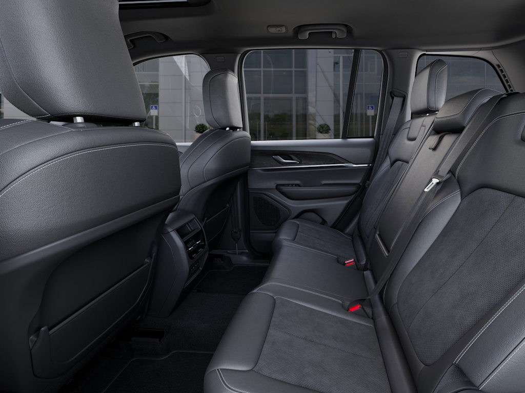 Thumbnail: 2026 Jeep Grand Cherokee - 11
