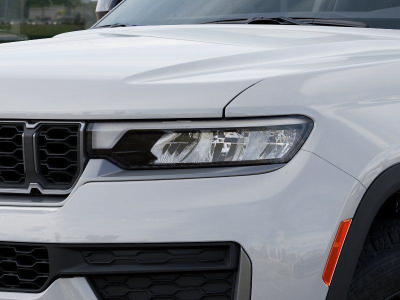 Thumbnail: 2026 Jeep Grand Cherokee - 17
