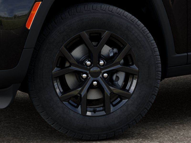 Thumbnail: 2026 Jeep Grand Cherokee - 8