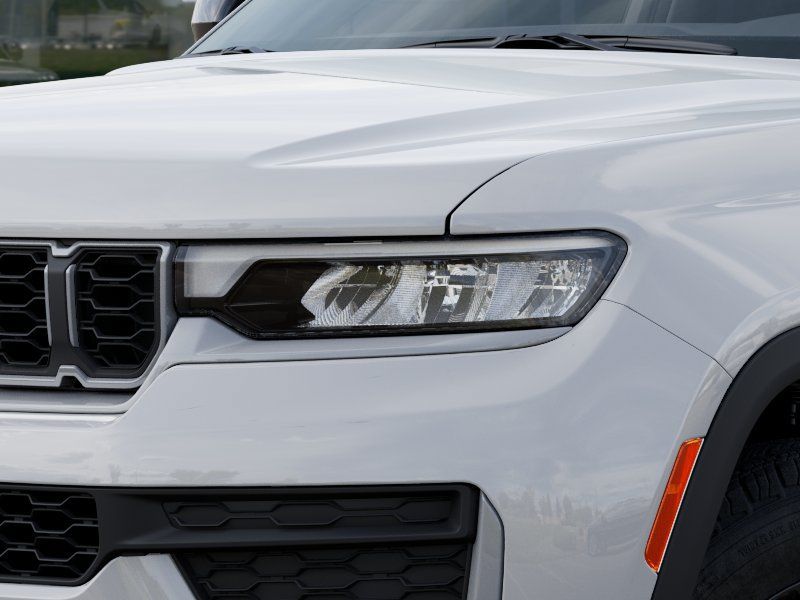 Thumbnail: 2026 Jeep Grand Cherokee - 17