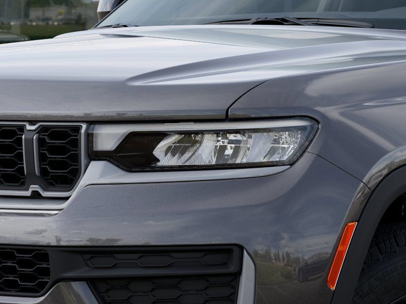 Thumbnail: 2026 Jeep Grand Cherokee - 17