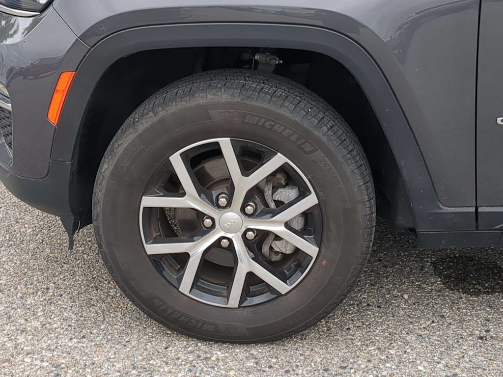 Thumbnail: 2023 Jeep Grand Cherokee - 8