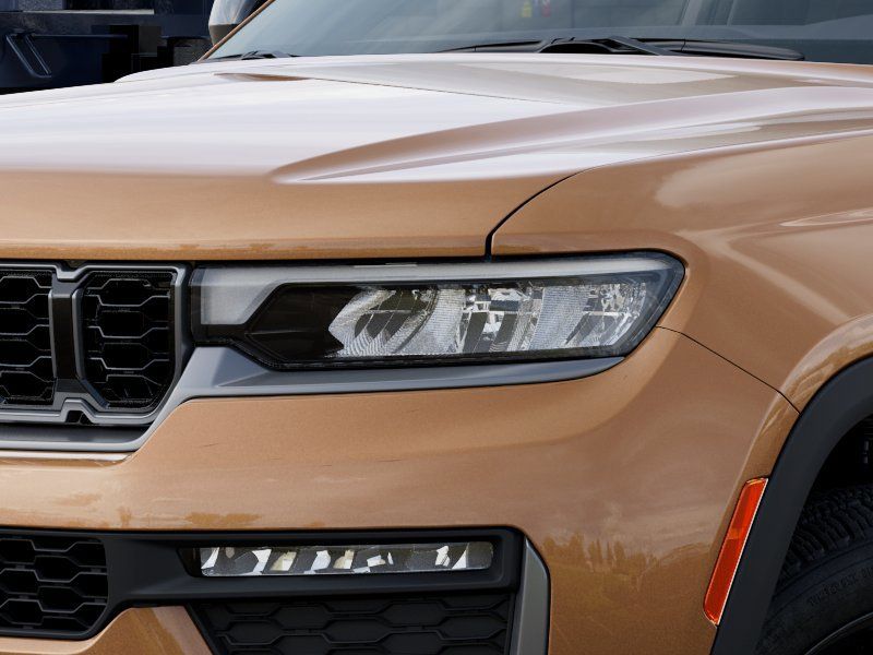 Thumbnail: 2026 Jeep Grand Cherokee - 17