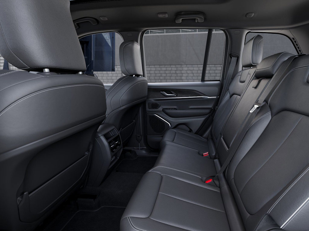 Thumbnail: 2026 Jeep Grand Cherokee - 11