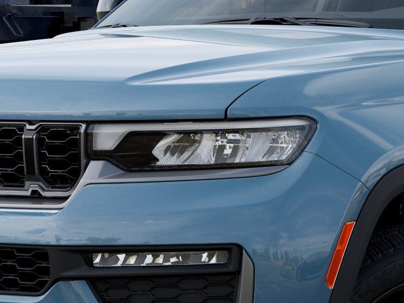 Thumbnail: 2026 Jeep Grand Cherokee - 16